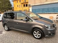 Usata VW Touran Trendline 105 CV (77 kW) 2014 Grigio Monovolume