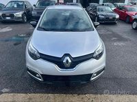 Usata Renault Captur Zen 120 CV (88 kW) 2017 Argento SUV