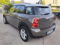 Usata Mini Cooper D Countryman 111 CV (81 kW) 2012 Marrone SUV