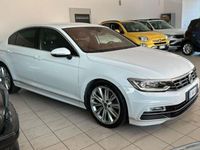 usata VW Passat 2.0 TDI 170CV DSG Highline BMT del 2016 usata a Castellammare di Stabia