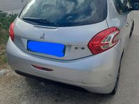 Usata Peugeot 208 2015 Grigio Utilitaria