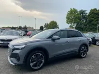 Usata Audi Q4 e-tron Business 150 kW (204 CV) 2023 Grigio SUV