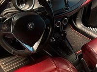Usata Alfa Romeo Giulietta Quadrifoglio 240 CV (176 kW) 2015 Utilitaria