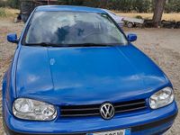 Usado VW Golf IV 90 CV (66 kW) 2000 Azul Berlina