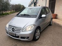 Usata Mercedes A180 Avantgarde 109 CV (80 kW) 2008 Grigio Berlina