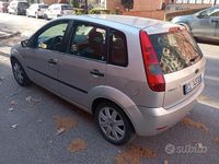 Usata Ford Fiesta 68 CV (50 kW) 2004 Utilitaria