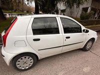 Usata Fiat Punto Active 60 CV (44 kW) 2009 Bianco Utilitaria