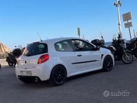 Usata Renault Clio R.S. R.S. 203 CV (149 kW) 2011 Bianco Utilitaria