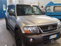 Usata Mitsubishi Pajero 165 CV (121 kW) 2007 Grigio SUV