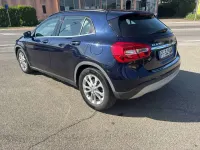 Usata Mercedes GLA180 109 CV (80 kW) 2016 Blu/azzurro SUV