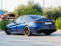 Usata Alfa Romeo Giulia Business 179 CV (131 kW) 2017 Blu/azzurro Berlina