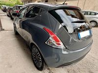 Usata Lancia Ypsilon 95 CV (69 kW) 2014 Grigio Utilitaria