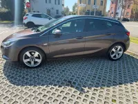Usata Opel Astra 136 CV (100 kW) 2017 Marrone Berlina
