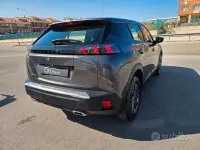 Usata Peugeot 2008 GT 131 CV (96 kW) 2021 Grigio SUV