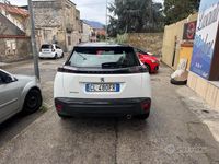 Usata Peugeot 2008 Allure 100 CV (73 kW) 2022 Bianco SUV