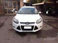 Usata Ford Focus 115 CV (84 kW) 2012 Bianco Berlina