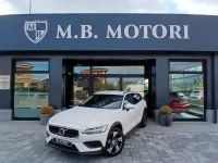 Usata Volvo V60 CC Core 197 CV (144 kW) 2022 Bianco Station wagon