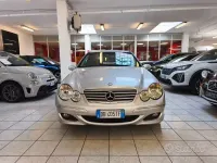 Usata Mercedes C220 Elegance 150 CV (110 kW) 2006 Grigio Coupé