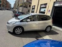 Usata Honda Jazz SI 99 CV (72 kW) 2014 Argento Utilitaria