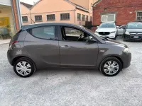 Usata Lancia Ypsilon 69 CV (50 kW) 2012 Grigio Utilitaria