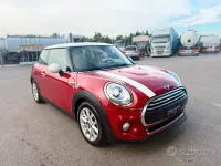 Usata Mini Cooper D 116 CV (85 kW) 2014 Rosso Utilitaria