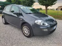 Usata Fiat Punto Street 77 CV (56 kW) 2014 Grigio Utilitaria