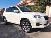Usata Toyota RAV4 Executive 150 CV (110 kW) 2012 Bianco SUV