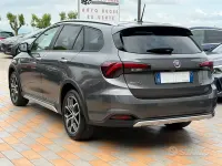 Usata Fiat Tipo Cross 131 CV (96 kW) 2023 Grigio Station wagon