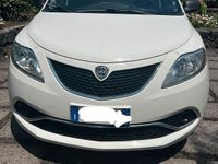 Usata Lancia Ypsilon 2016 Bianco Utilitaria