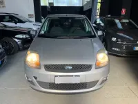 Usata Ford Fiesta Ghia 75 CV (55 kW) 2008 Grigio Utilitaria