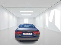 Usata Jaguar XE Business Edition 179 CV (131 kW) 2015 Grigio Berlina