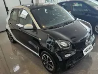 Usata Smart ForFour Passion 71 CV (52 kW) 2016 Nero Utilitaria