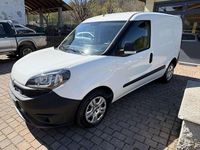Usata Fiat Doblò 105 CV (77 kW) 2023 Bianco Monovolume