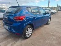 Second-hand Dacia Sandero 101 CP (74 kW) 2023 Albastru Berlinǎ