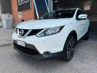 Usata Nissan Qashqai N-Connecta 131 CV (96 kW) 2017 Bianco SUV