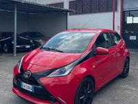 Usata Toyota Aygo X-play 69 CV (50 kW) 2015 Rosso Utilitaria