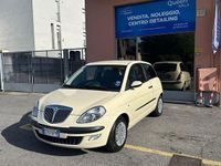 Usata Lancia Ypsilon 60 CV (44 kW) 2005 Bianco Utilitaria