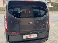 Usata Ford Tourneo 185 CV (136 kW) 2020 Grigio scuro Monovolume