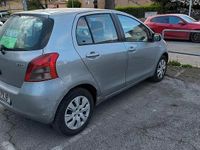 Usata Toyota Yaris Sol 90 CV (66 kW) 2007 Grigio Utilitaria