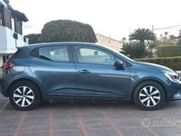 Usata Renault Clio V Techno 91 CV (66 kW) 2022 Grigio Berlina