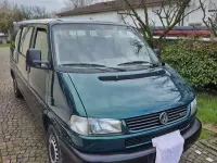 Usata VW Caravelle 102 CV (75 kW) 1998 Verde Furgone