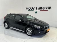 Usata Volvo V40 Business Edition 120 CV (88 kW) 2017 Nero Berlina