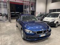 Usata BMW 320 Luxury Line 258 CV (189 kW) 2017 Blu Station wagon