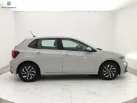 Usata VW Polo Life 95 CV (69 kW) 2023 Beige Utilitaria