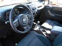 Usata Jeep Wrangler Unlimited Sport 200 CV (147 kW) 2013 Nero SUV