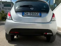 Usata Lancia Ypsilon Gold 69 CV (50 kW) 2022 Grigio Utilitaria
