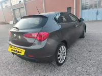 Usata Alfa Romeo Giulietta 120 CV (88 kW) 2012 Grigio Utilitaria