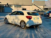 Usata Mercedes A180 122 CV (89 kW) 2015 Bianco Berlina