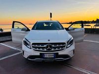 Usata Mercedes GLA180 122 CV (89 kW) 2019 Bianco SUV