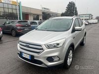 Begagnad Ford Kuga ST-Line 120 HK (88 kW) 2017 Grå SUV